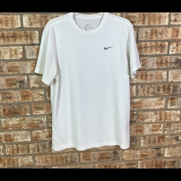 Nike Other - Nike dry fit T-shirt men’s Sz L